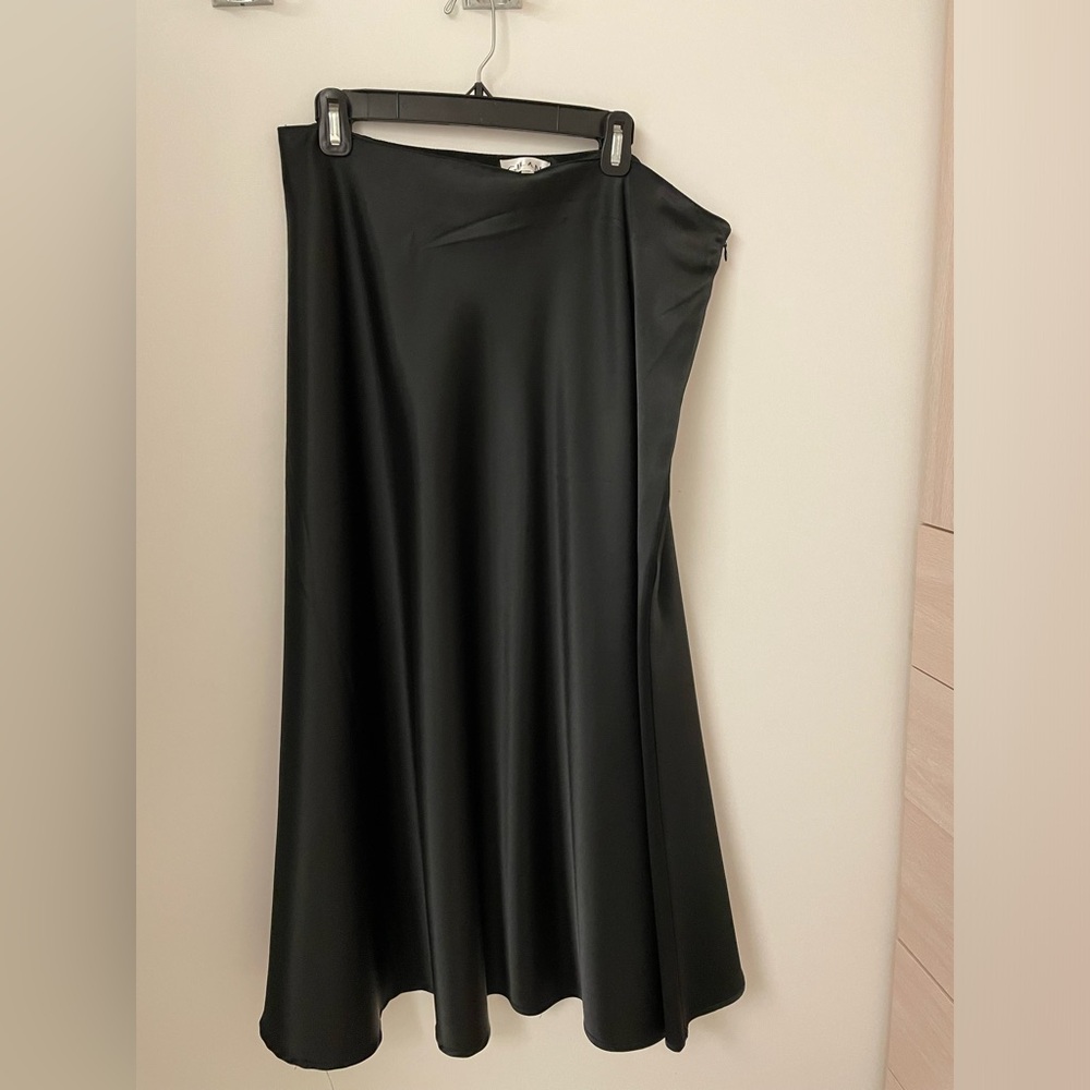 GILANI Black Satin‎ Midi Skirt Plus Size 18